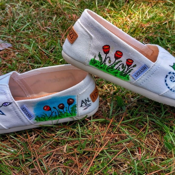 Shoes - Picture 6 of 15